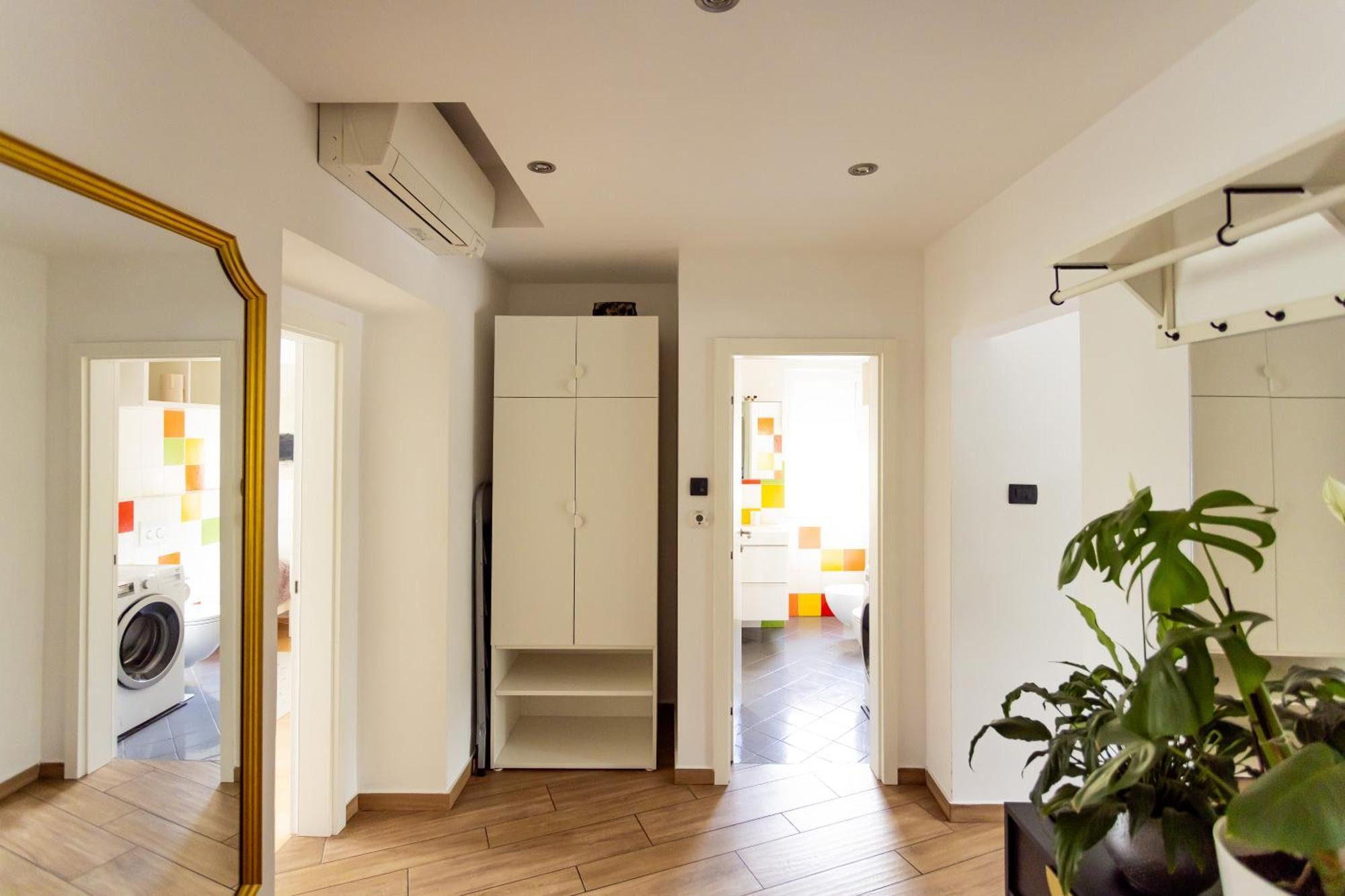 Large Two Bedroom Family App - Free Parking Ljubljana Bagian luar foto
