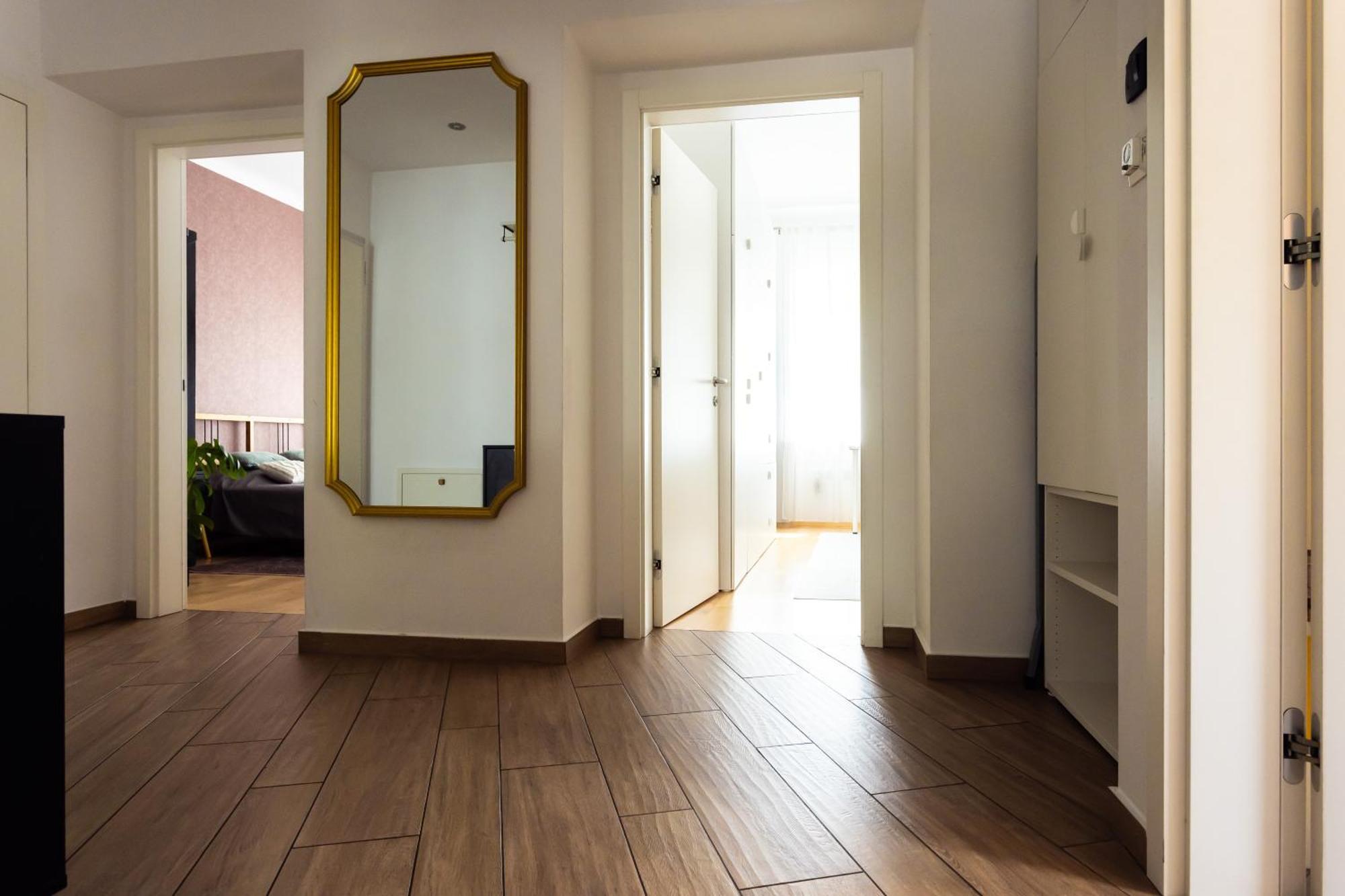 Large Two Bedroom Family App - Free Parking Ljubljana Bagian luar foto